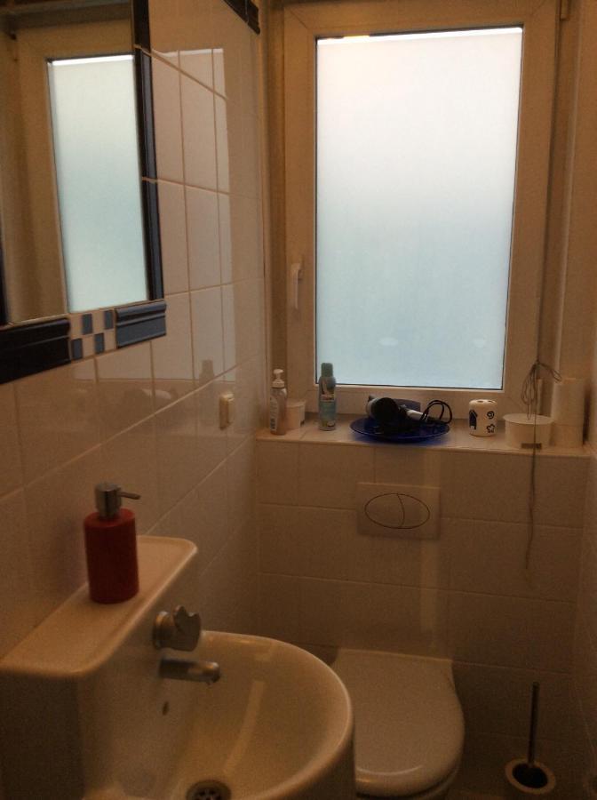 Dachstudio Mit Bad Und Terasse Кёльн Экстерьер фото